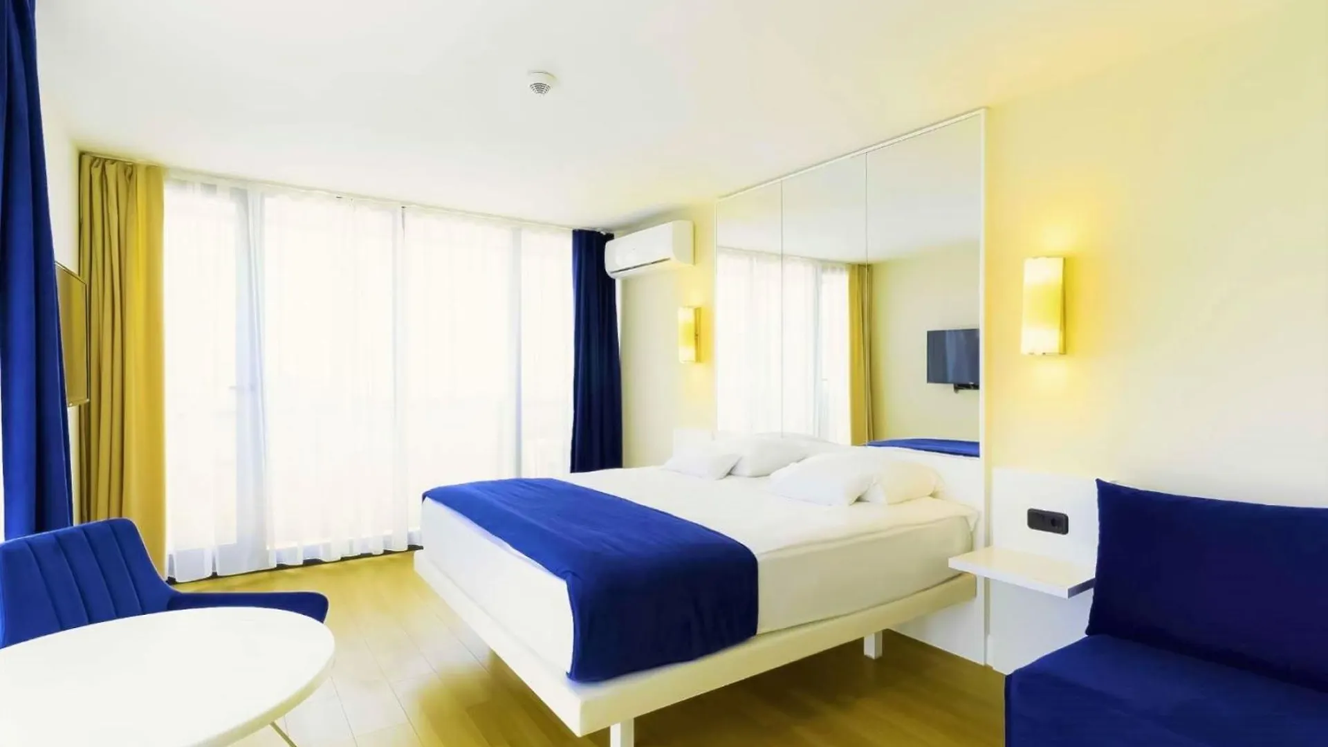 Comfortable Sea View Aparthotel In Orbi City Batumi 5*,