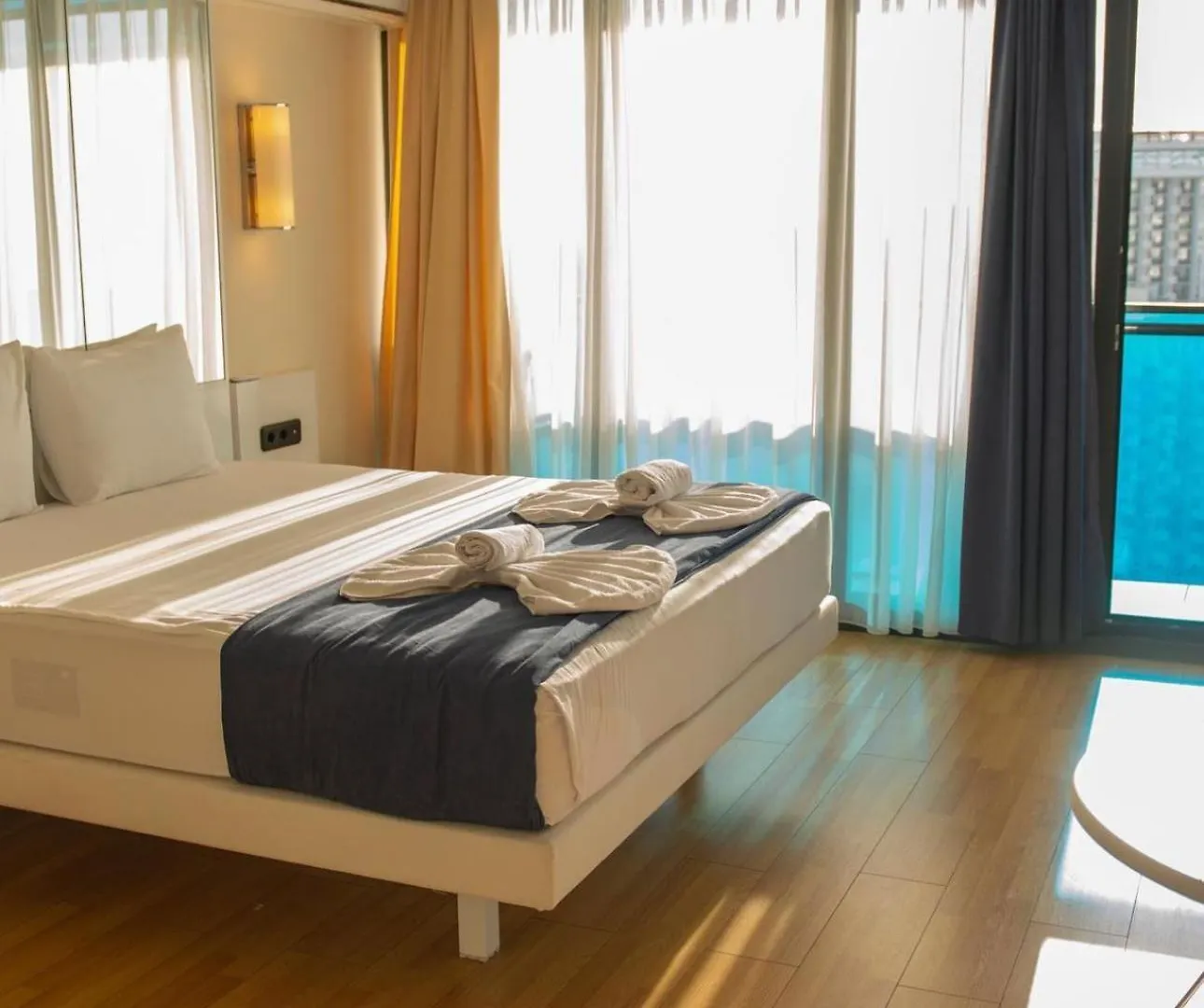 Comfortable Sea View Aparthotel In Orbi City 바투미