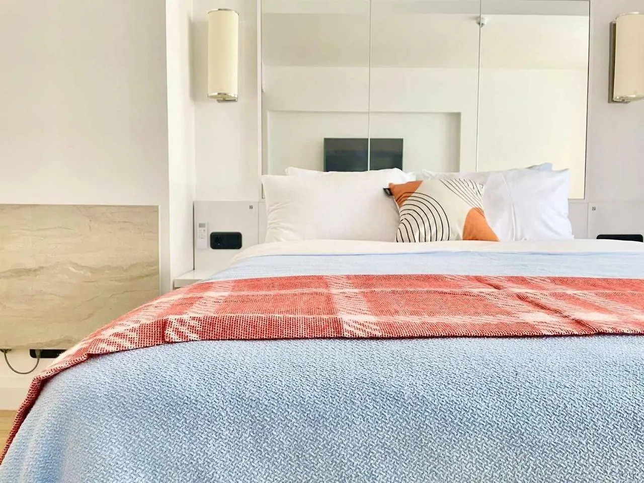 Comfortable Sea View Aparthotel In Orbi City 바투미