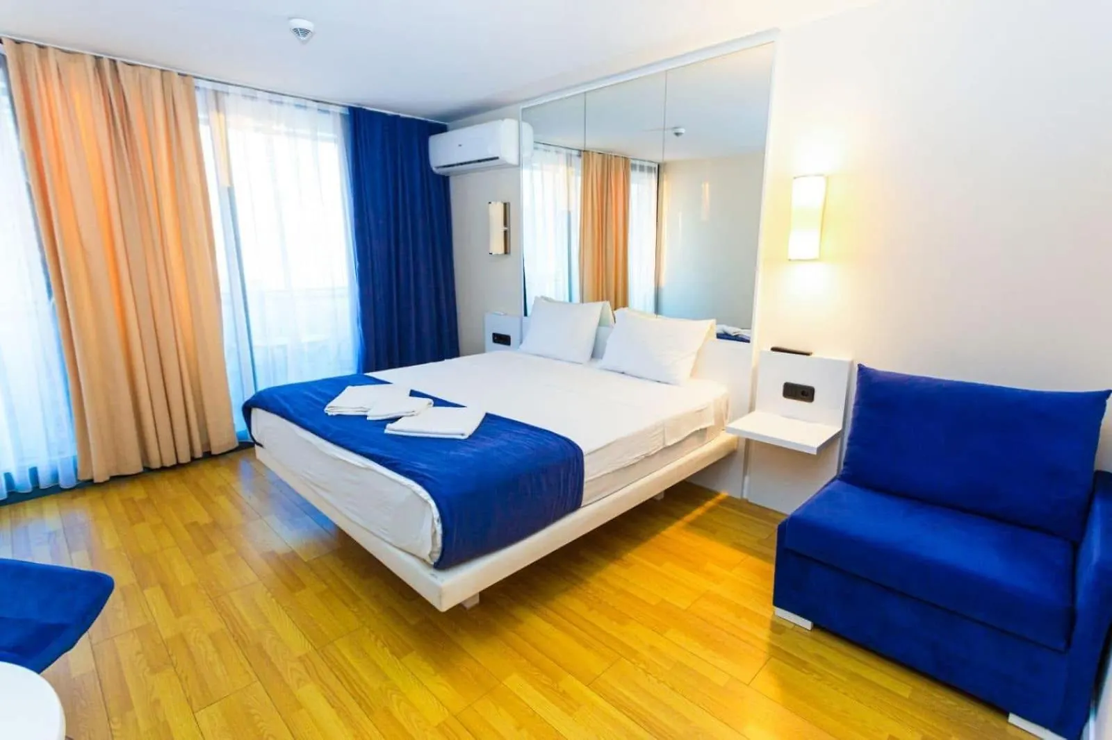 Comfortable Sea View Aparthotel In Orbi City 바투미