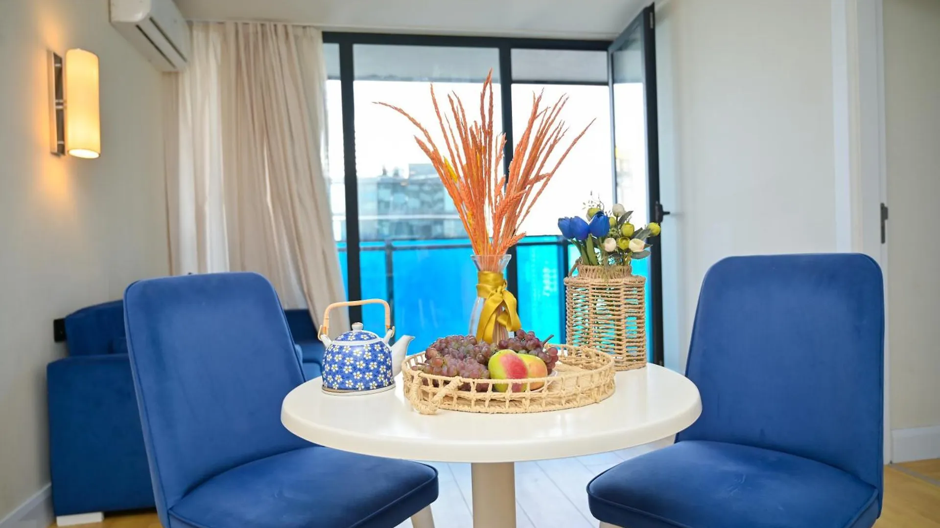 Comfortable Sea View Aparthotel In Orbi City 바투미 5*,